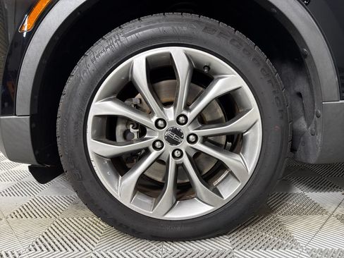 Used 2017 Lincoln MKC Select w/ Select Plus Package AWD/4WD image 21