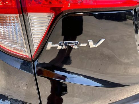 Used 2021 Honda HR-V EX image 31