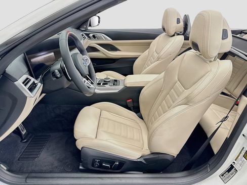 Used 2026 BMW M440i Convertible w/ Premium Package RWD image 17