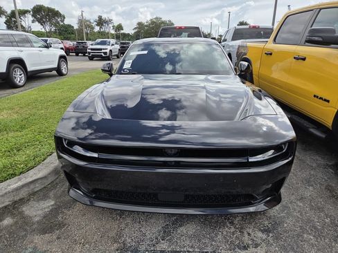Used 2025 Dodge Charger Daytona R/T w/ Quick Order Package 25M R/T AWD/4WD image 2
