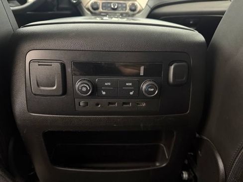 Used 2017 GMC Yukon Denali w/ Open Road Package AWD/4WD image 30