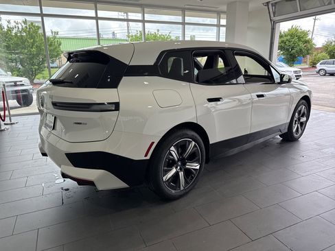 Certified 2023 BMW iX xDrive50 w/ Sport Package AWD/4WD image 8