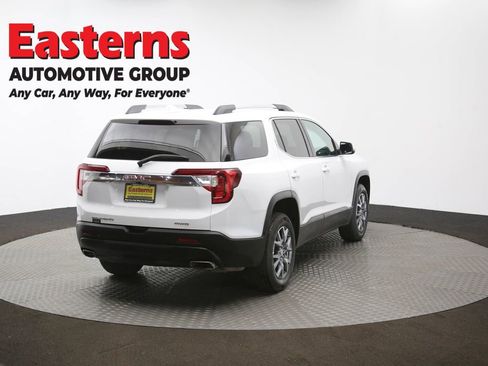 Used 2023 GMC Acadia SLT image 44