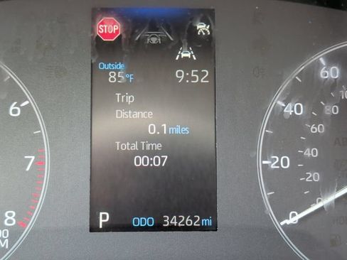 Used 2024 Toyota Corolla LE FWD image 22