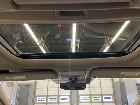 Used 2018 Honda Odyssey EX-L image 33