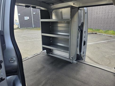 Used 2017 Nissan NV200 SV FWD image 25