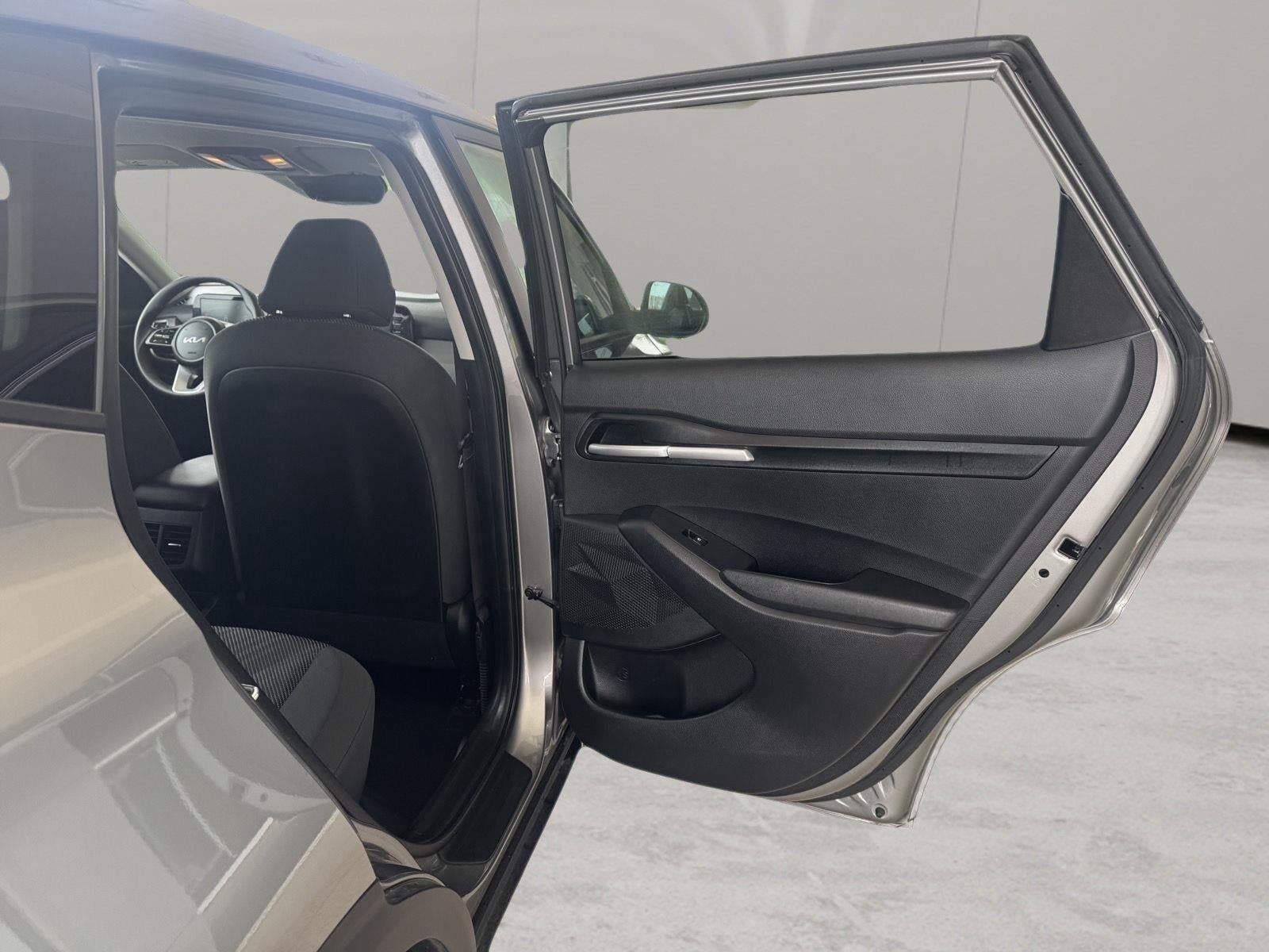 Used 2026 Kia Seltos LX AWD/4WD image 26