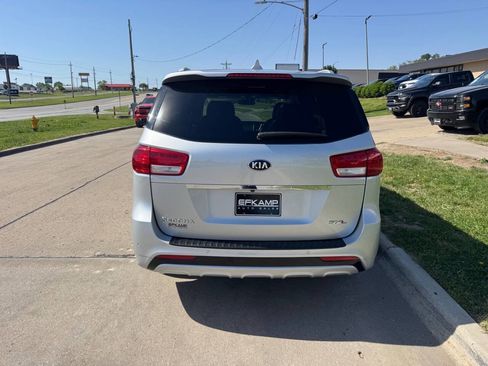 Used 2018 Kia Sedona SX Limited w/ SX Limited Prestige Package FWD image 4