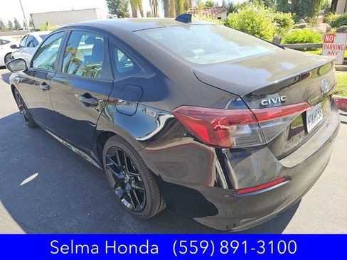 Used 2025 Honda Civic Sport image 2