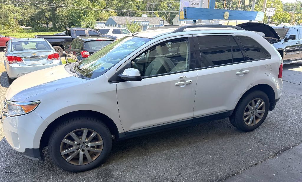 Used 2014 Ford Edge SEL w/ Equipment Group 205A FWD image 3