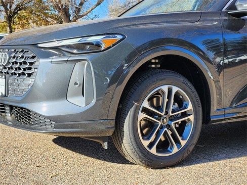 New 2025 Audi Q5 2.0T Premium image 8