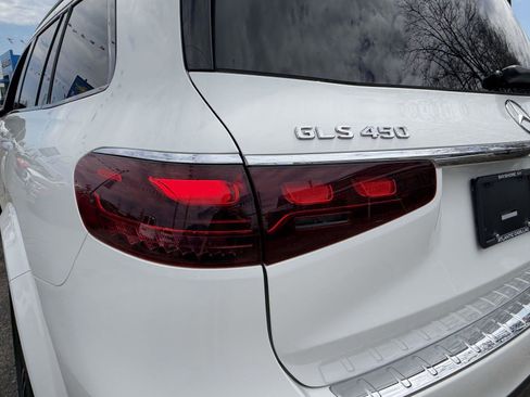 Used 2024 Mercedes-Benz GLS 450 4MATIC image 6