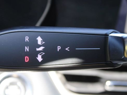 Used 2025 Chevrolet Equinox LT w/ Convenience Package II AWD/4WD image 39