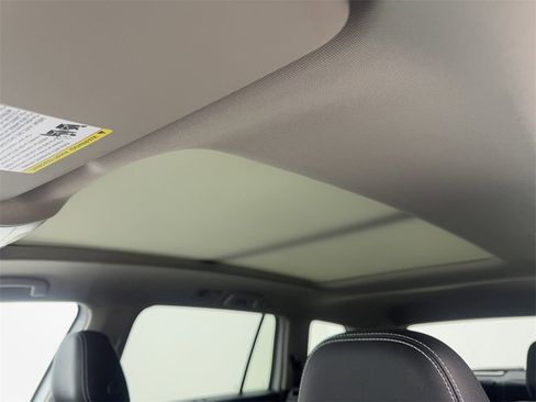 Used 2023 Volkswagen Atlas SE w/ Panoramic Sunroof Package image 72