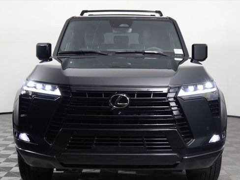 Certified 2026 Lexus GX 550 w/ Cold Area Package AWD/4WD image 2