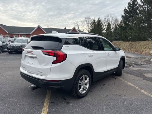 Used 2019 GMC Terrain SLE w/ Driver Convenience Package image 3