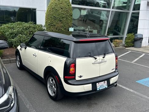 Used 2009 MINI Cooper Clubman Hardtop FWD image 5