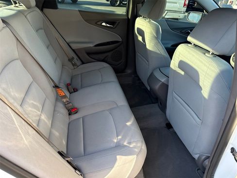 Used 2022 Chevrolet Malibu LS image 19