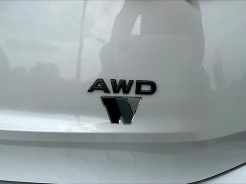 Certified 2024 Nissan Rogue S AWD/4WD image 23