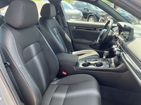 Certified 2025 Honda Civic Sport Touring image 17