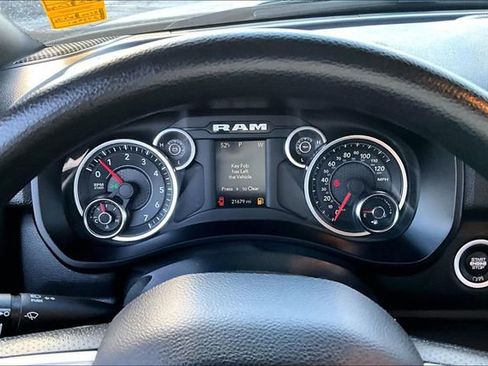 Used 2022 RAM 3500 Big Horn AWD/4WD image 14