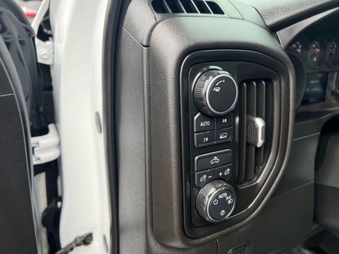 Used 2019 Chevrolet Silverado 1500 W/T w/ WT Fleet Convenience Package AWD/4WD image 11
