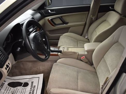 Used 2005 Subaru Outback 2.5i AWD/4WD image 8