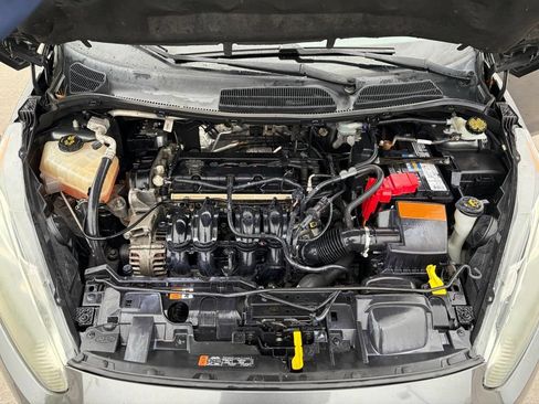 Used 2016 Ford Fiesta SE FWD image 21