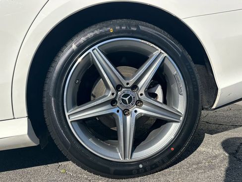 Used 2018 Mercedes-Benz E 300 E 300 image 20