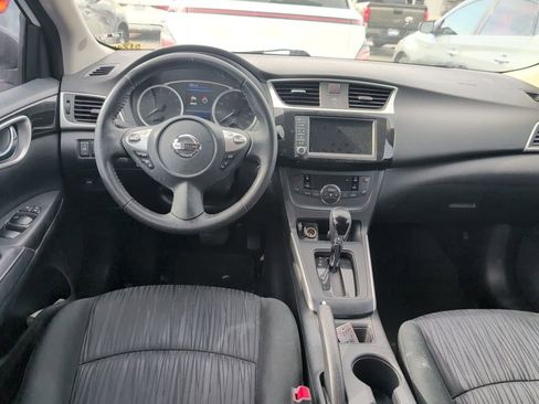 Used 2019 Nissan Sentra SV image 6