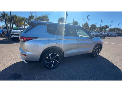 Used 2024 Mitsubishi Outlander SE
