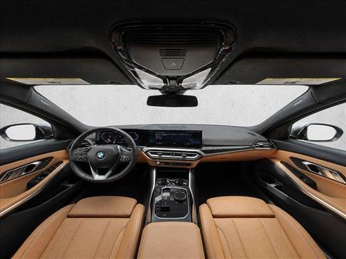 Used 2023 BMW 330i Sedan w/ Parking Assistance Package RWD image 18