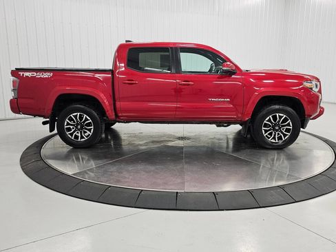 Used 2021 Toyota Tacoma TRD Sport AWD/4WD image 6