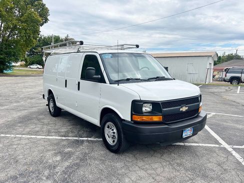 Used 2015 Chevrolet Express 3500 image 3