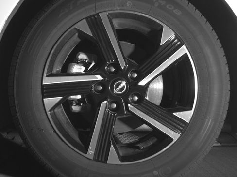 Used 2025 Nissan Sentra SV image 12