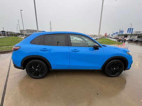 Certified 2026 Honda HR-V Sport image 9