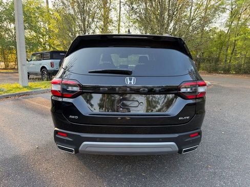 Certified 2023 Honda Pilot Elite image 5
