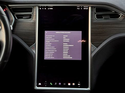 Used 2016 Tesla Model X 90D image 16