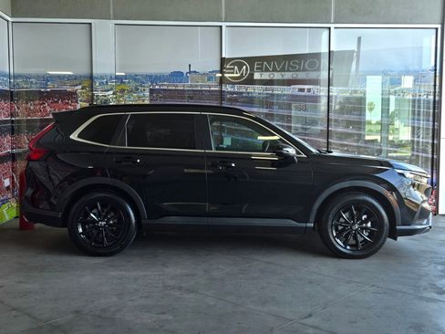 Used 2023 Honda CR-V Sport image 4