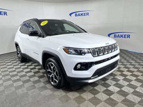 Used 2025 Jeep Compass Limited w/ Sun & Sound Group AWD/4WD image 2
