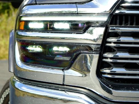 Used 2025 RAM 3500 Limited image 2