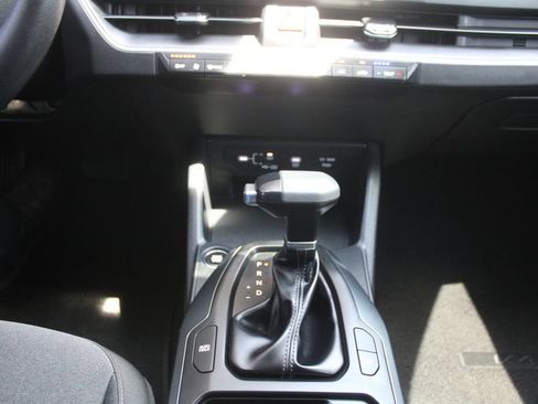 Used 2025 Kia K4 FWD image 33