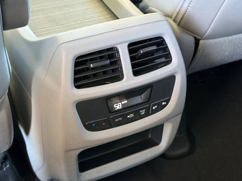 Used 2016 Honda Pilot EX-L image 44