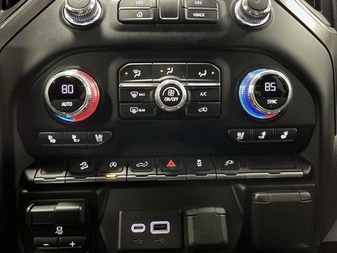 Used 2022 GMC Sierra 1500 AT4 image 19