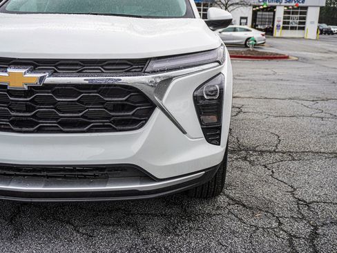 New 2025 Chevrolet Trax LT w/ Driver Confidence Package image 15