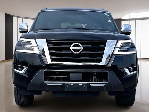 Used 2023 Nissan Armada Platinum w/ Captain's Chairs Package image 3