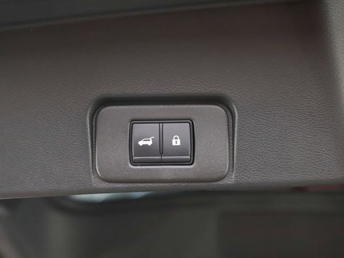 Used 2023 Nissan Rogue SL w/ SL Premium Package AWD/4WD image 18