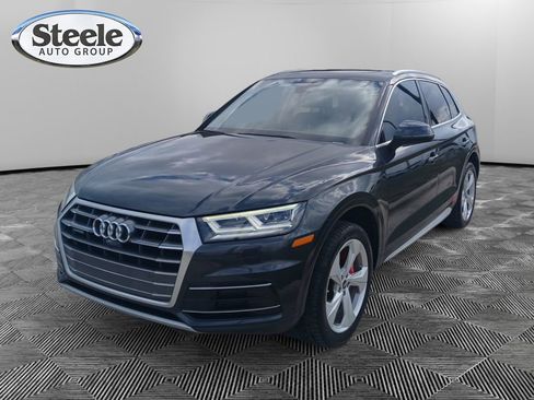 Used 2018 Audi Q5 Prestige w/ Prestige Package image 1