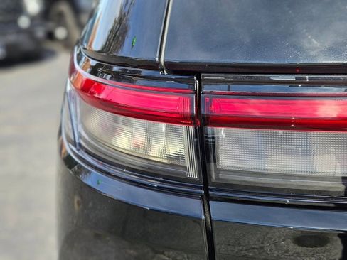 Used 2021 Jeep Grand Cherokee L Laredo image 9