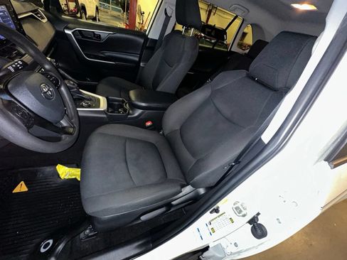 Used 2020 Toyota RAV4 LE w/ All Weather Liner Package AWD/4WD image 11